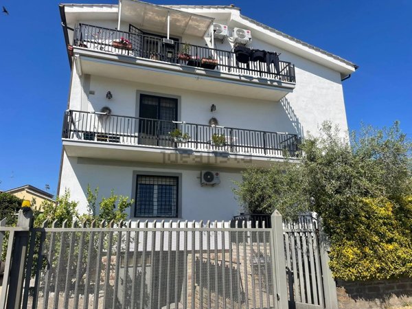 appartamento in vendita a Roma in zona Cesano
