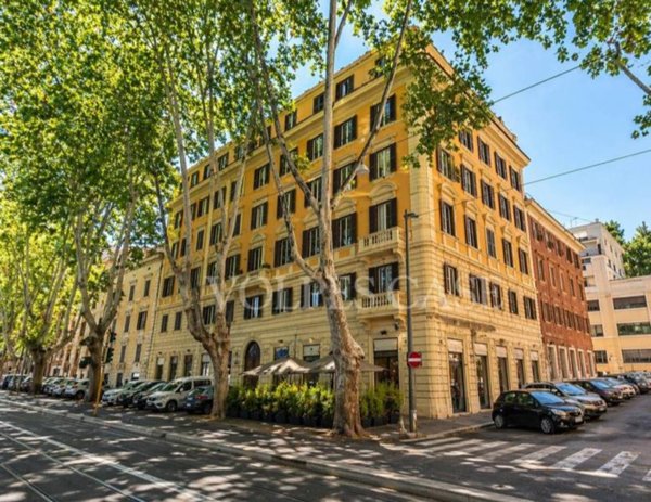 appartamento in vendita a Roma in zona Trastevere