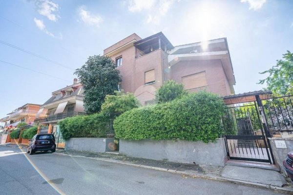 appartamento in vendita a Roma in zona Romanina