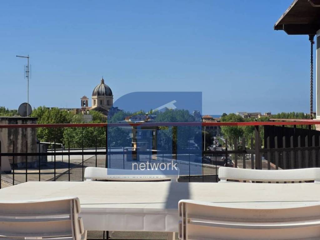 appartamento in vendita a Roma in zona Ostia