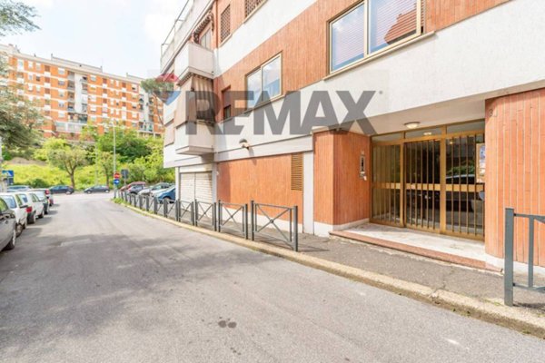 appartamento in vendita a Roma in zona Primavalle