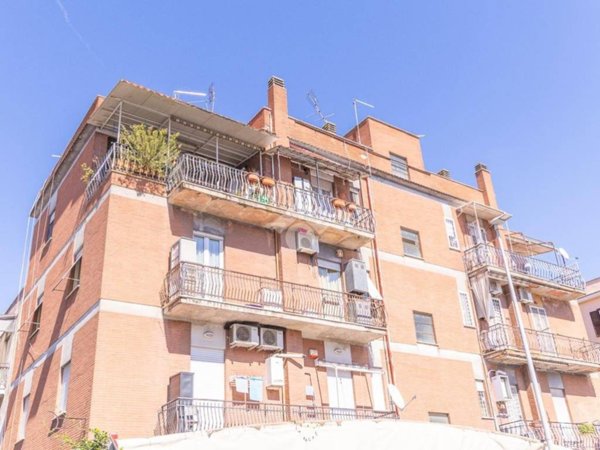 appartamento in vendita a Roma in zona Alessandrino