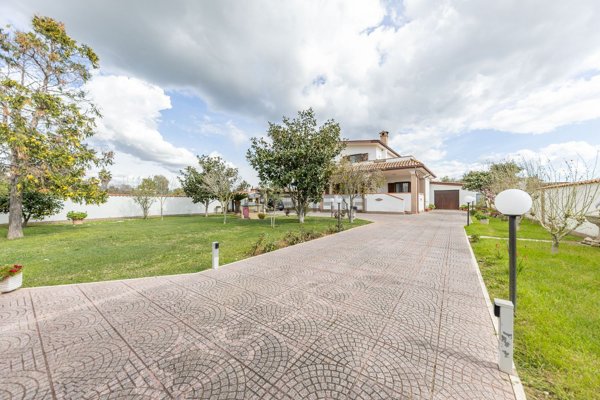 casa indipendente in vendita a Roma in zona Dragona/Bagnoletto