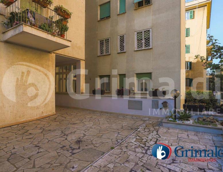 appartamento in vendita a Roma in zona Gianicolense