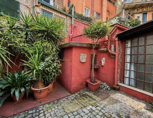 appartamento in vendita a Roma in zona Trastevere