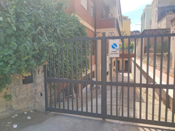 negozio in vendita a Roma in zona Alessandrino