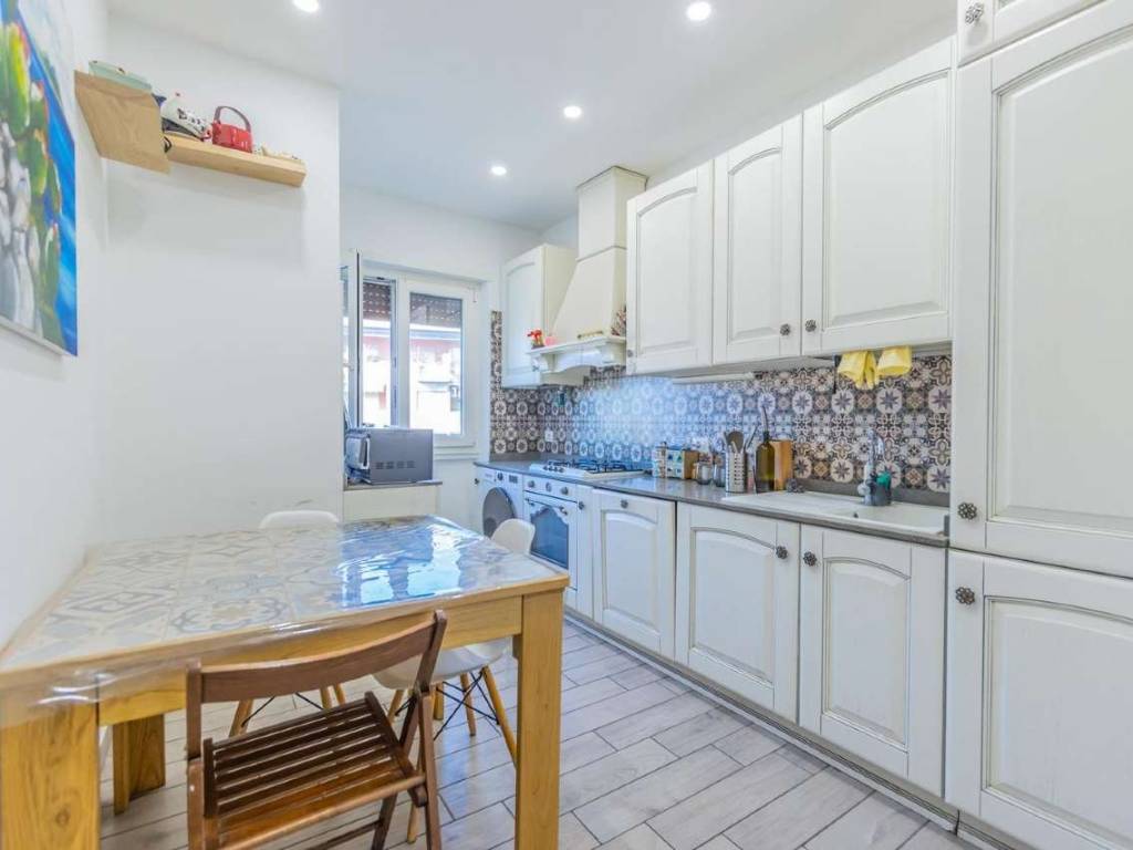 appartamento in vendita a Roma in zona Prenestino-Centocelle