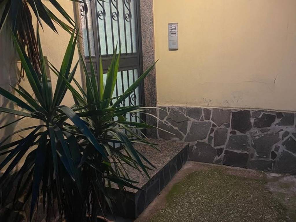 appartamento in vendita a Roma in zona Torre Angela