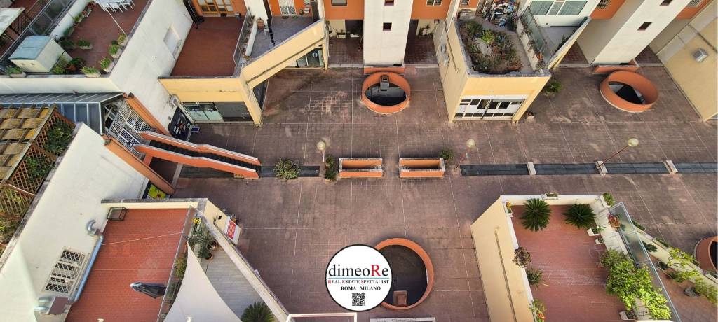 appartamento in vendita a Roma in zona Ardeatino