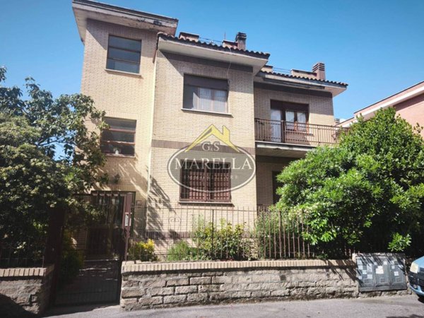 casa indipendente in vendita a Roma in zona Casalotti
