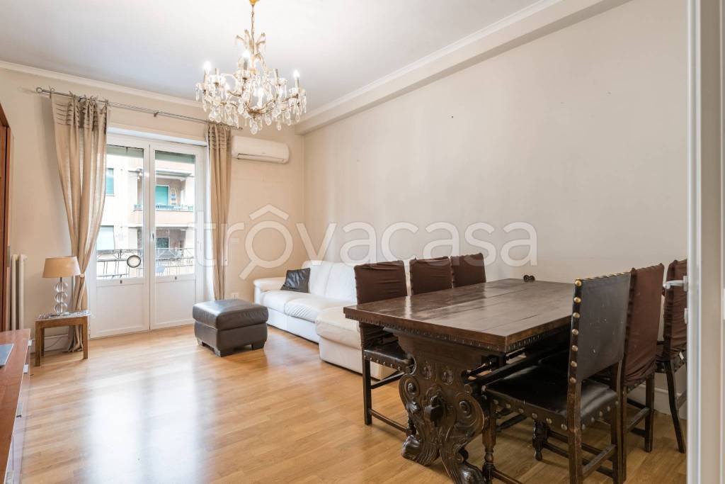 appartamento in vendita a Roma in zona Rione Prati