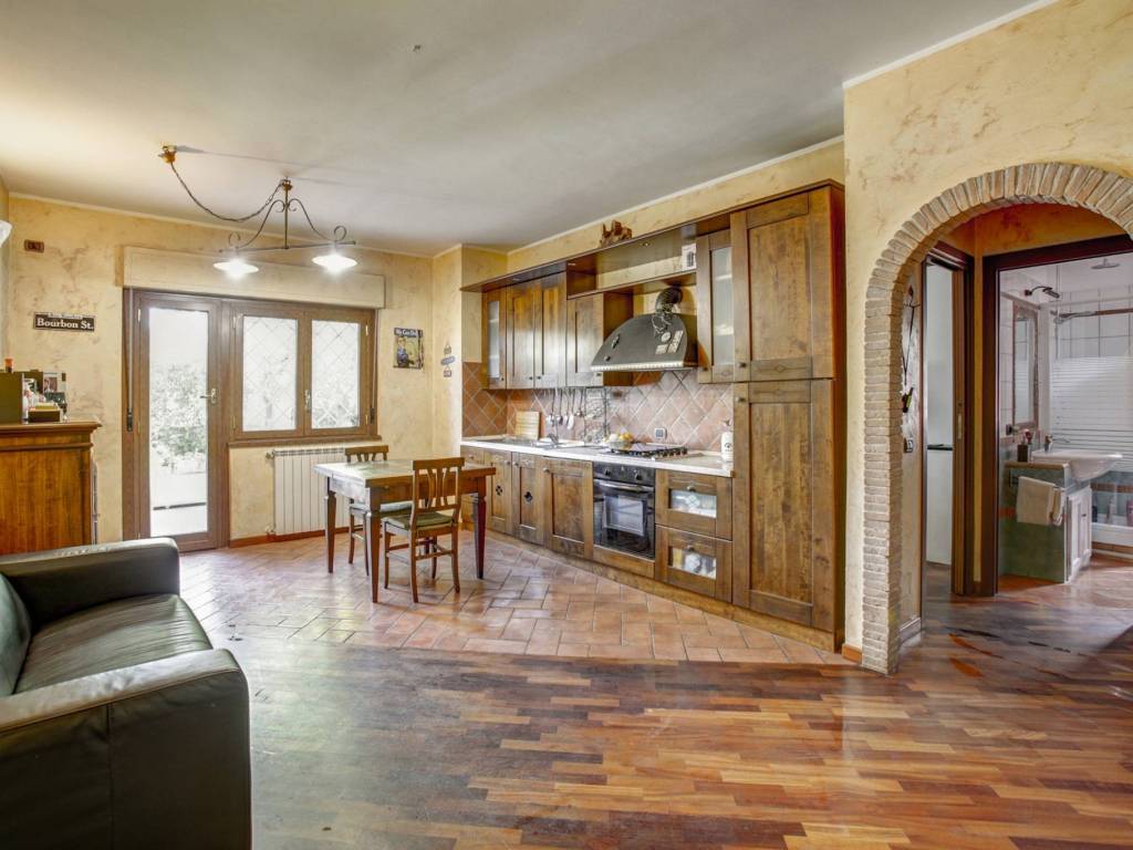 appartamento in vendita a Roma in zona Spinaceto