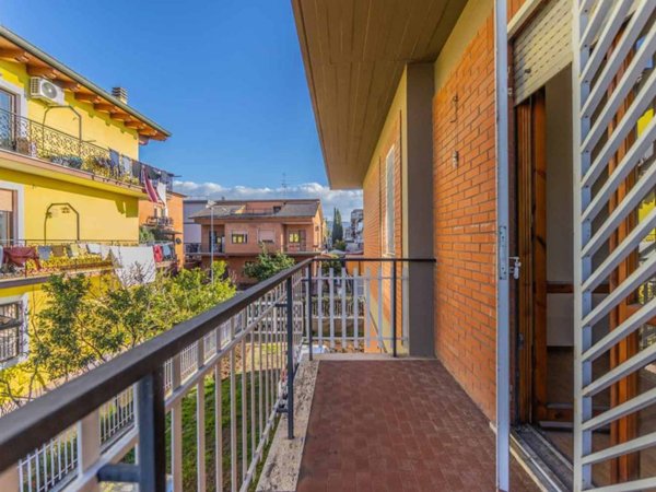 appartamento in vendita a Roma in zona Borghesiana