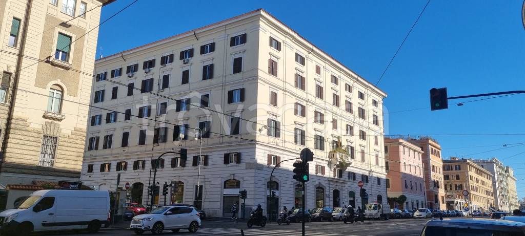 appartamento in vendita a Roma in zona Esquilino