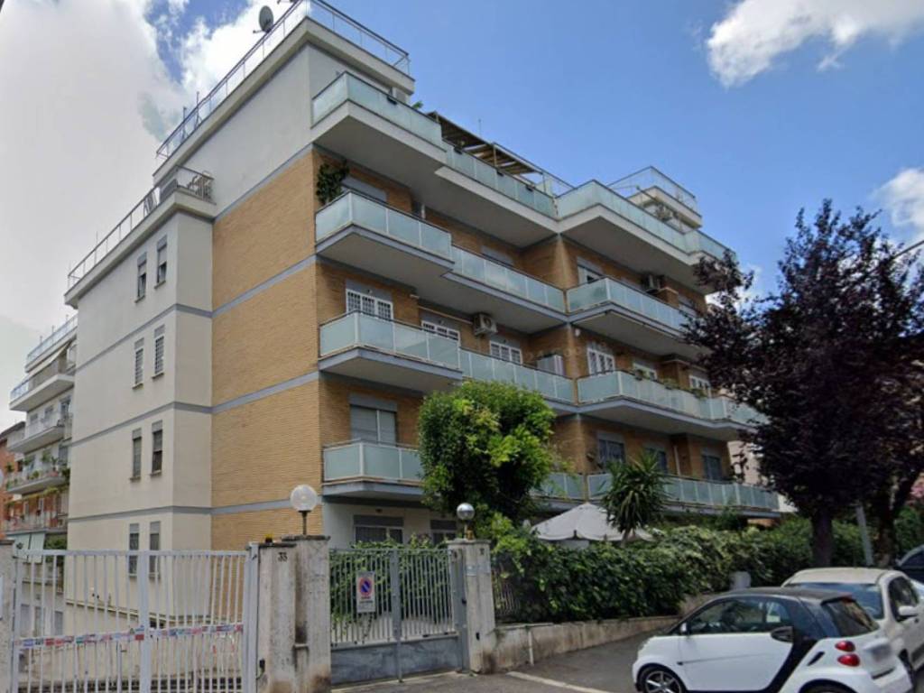 appartamento in vendita a Roma in zona Gianicolense