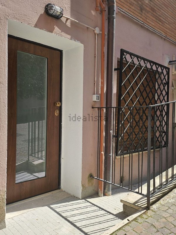appartamento in vendita a Roma in zona Tor di Quinto