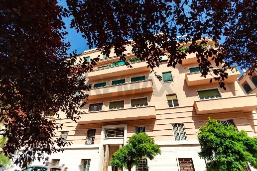 casa indipendente in vendita a Roma in zona Nomentano