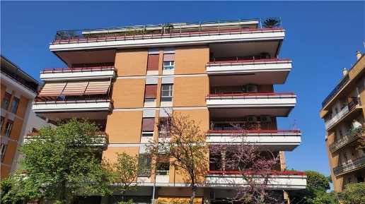 appartamento in vendita a Roma in zona Ostia