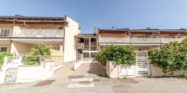 appartamento in vendita a Roma in zona Infernetto