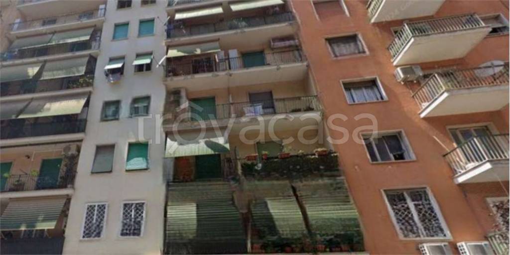 appartamento in vendita a Roma in zona Tuscolano