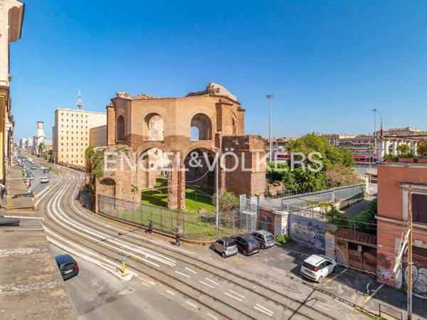 intera palazzina in vendita a Roma in zona Esquilino