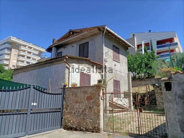 casa indipendente in vendita a Roma in zona Aurelio