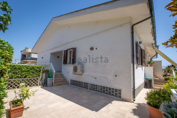casa indipendente in vendita a Roma in zona Prenestino-Centocelle