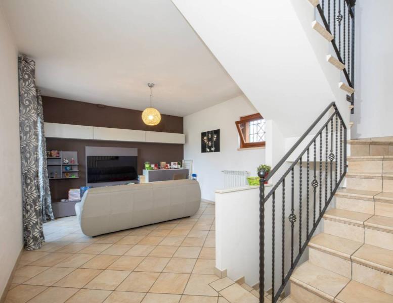 casa indipendente in vendita a Roma in zona Borghesiana
