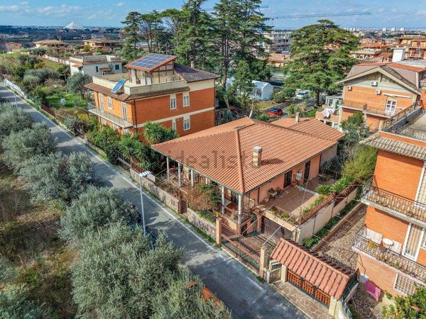 casa indipendente in vendita a Roma in zona Borghesiana