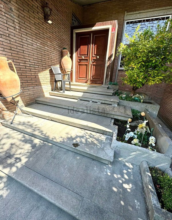 casa indipendente in vendita a Roma