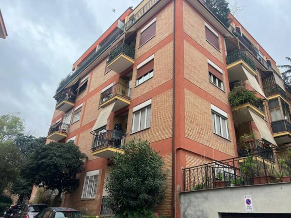 appartamento in vendita a Roma in zona Gianicolense