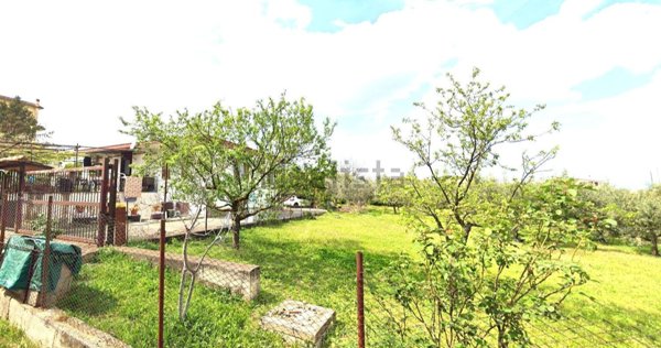 casa indipendente in vendita a Roma in zona Finocchio