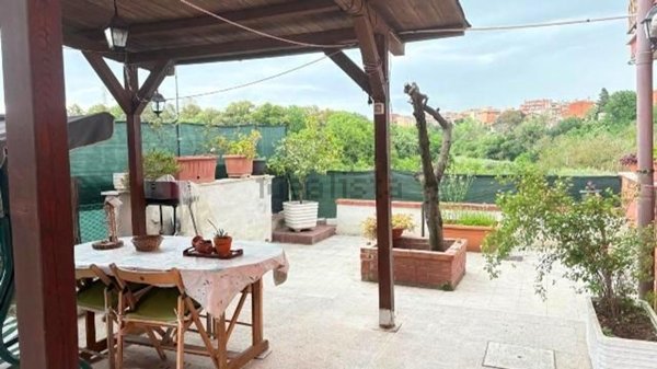 casa indipendente in vendita a Roma in zona Palmarola