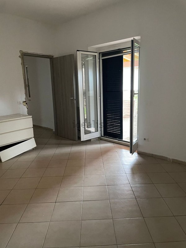 appartamento in vendita a Roma in zona Case Rosse