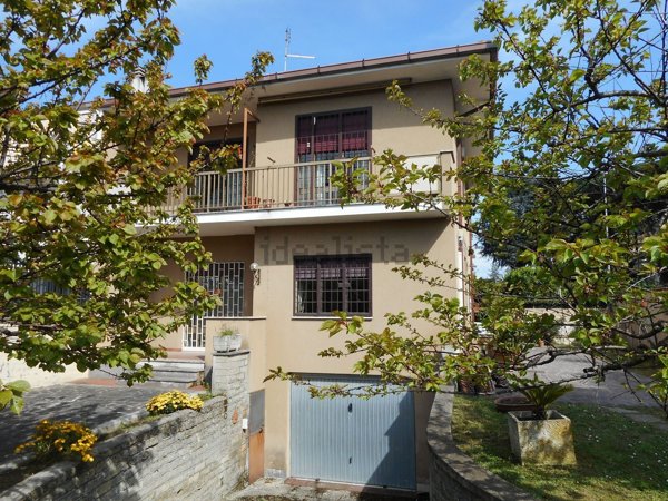 casa indipendente in vendita a Roma in zona Isola Farnese