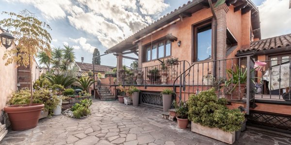 casa indipendente in vendita a Roma in zona Infernetto