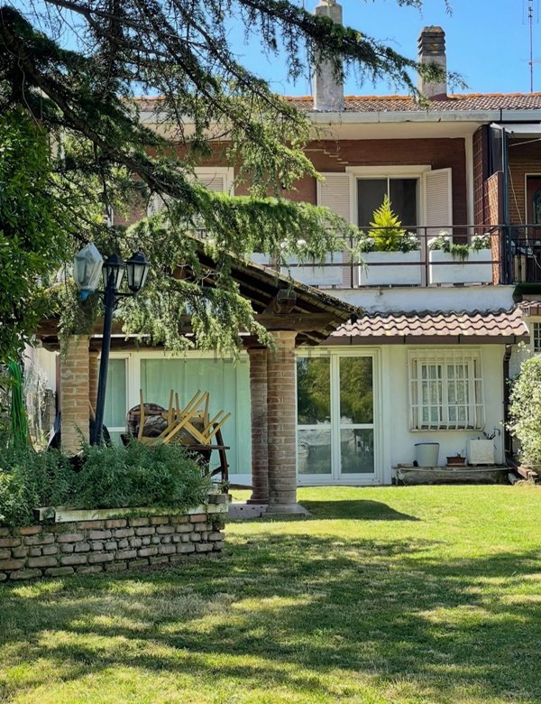 casa indipendente in vendita a Roma