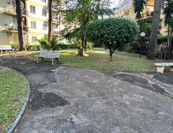 appartamento in vendita a Roma in zona EUR