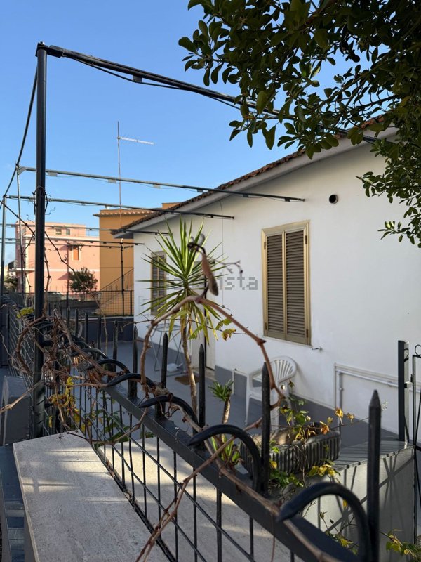 casa indipendente in vendita a Roma in zona Settecamini