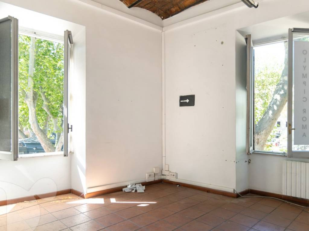 appartamento in vendita a Roma in zona Tor di Quinto