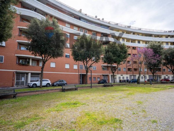 appartamento in vendita a Roma in zona Casal Monastero