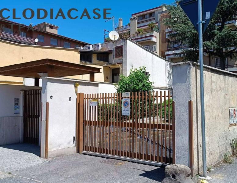 locale di sgombero in vendita a Roma