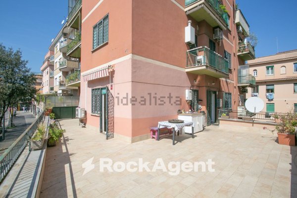 appartamento in vendita a Roma in zona Gianicolense