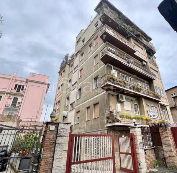 appartamento in vendita a Roma in zona Appio Latino