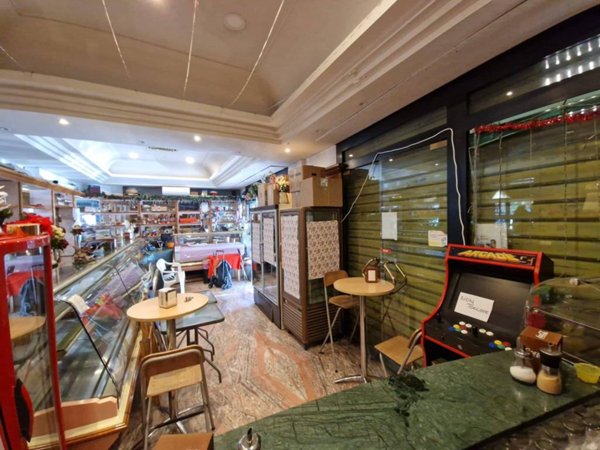 negozio in vendita a Roma in zona Monte Sacro/Talenti