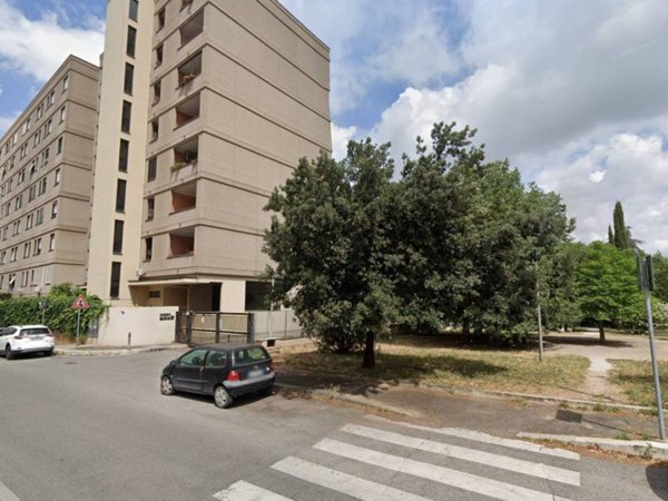 appartamento in vendita a Roma in zona Ardeatino