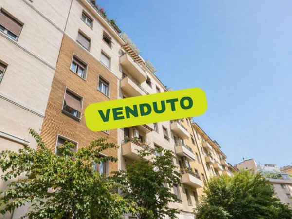 appartamento in vendita a Roma in zona Appio Latino