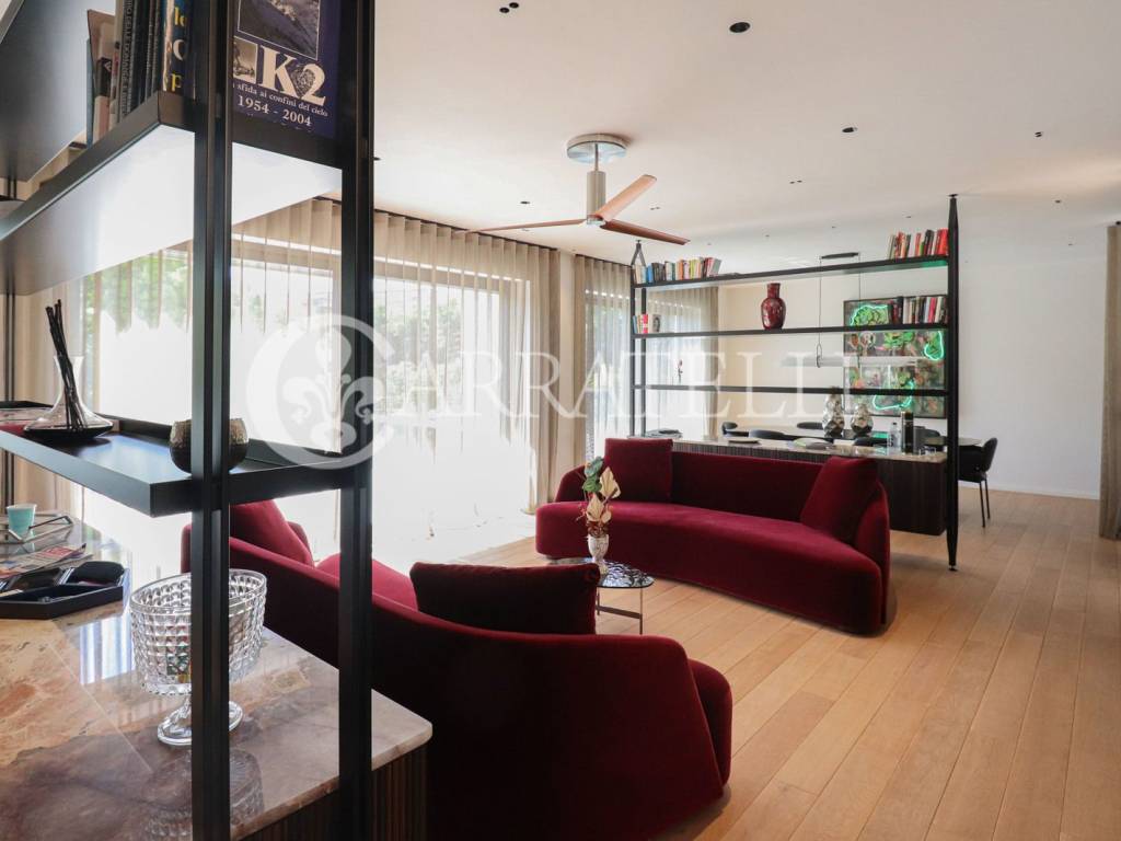 casa indipendente in vendita a Roma in zona Axa