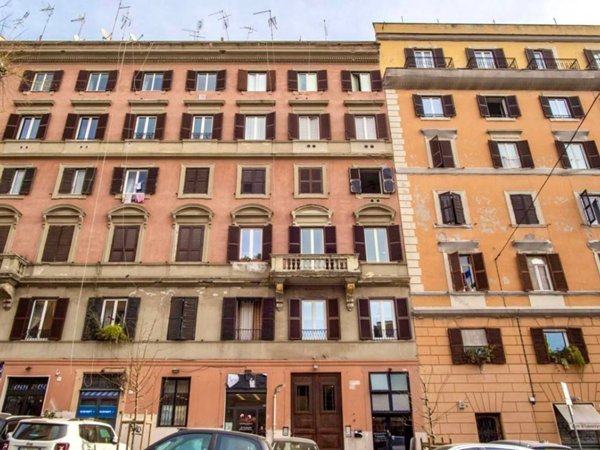 appartamento in vendita a Roma in zona Trastevere