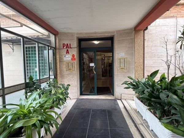 appartamento in vendita a Roma in zona Ostiense